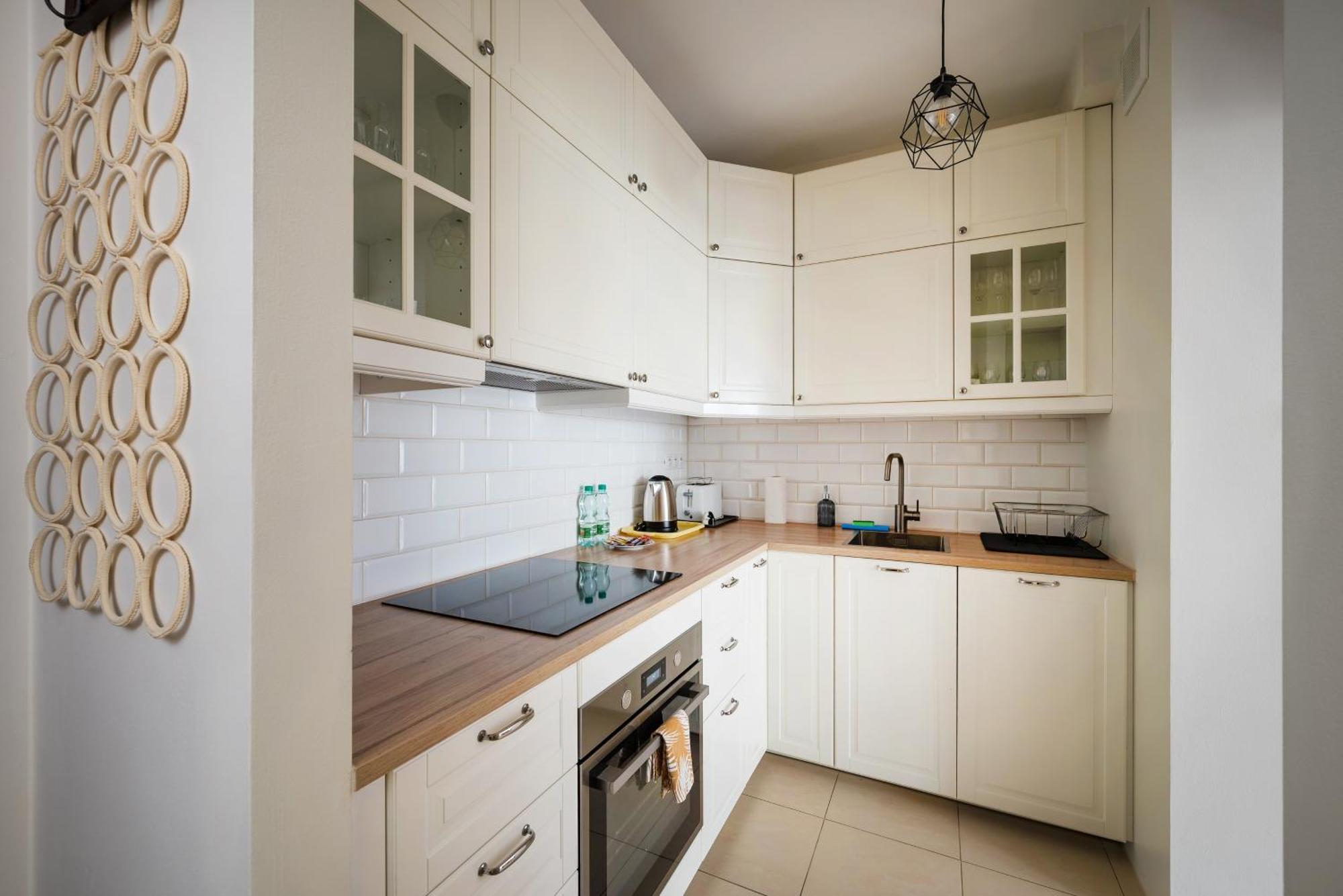 Metro Ksiecia Janusza Cosy Apartment Warsaw Exterior photo